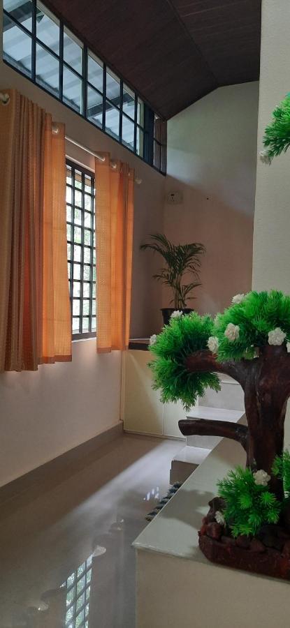 Nest Mdy Appartement Mananthavady Buitenkant foto