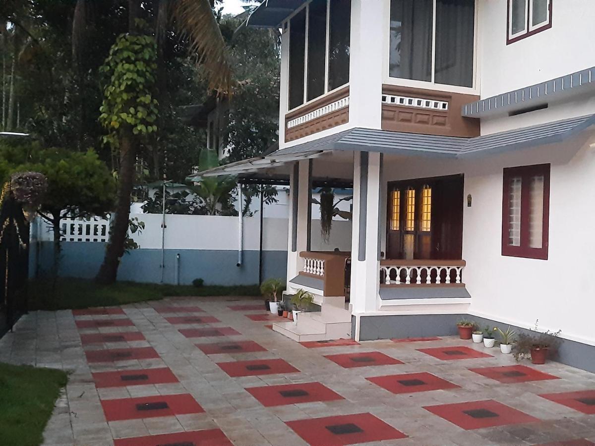 Nest Mdy Appartement Mananthavady Buitenkant foto